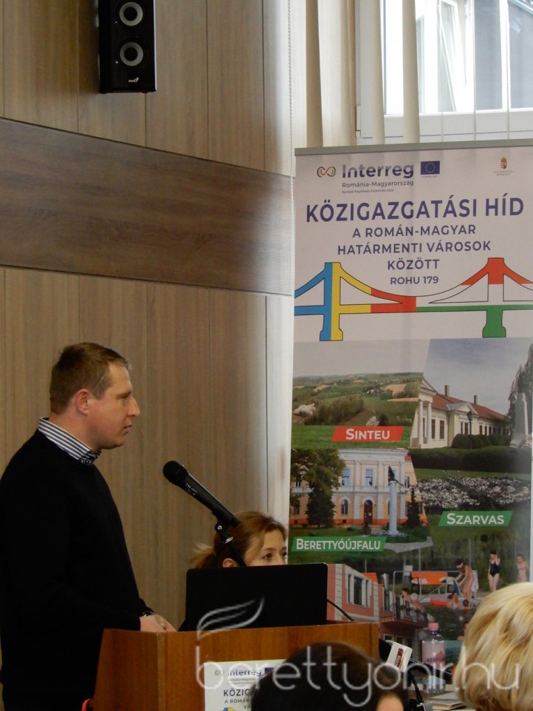 HURO Közigazgatási híd 25